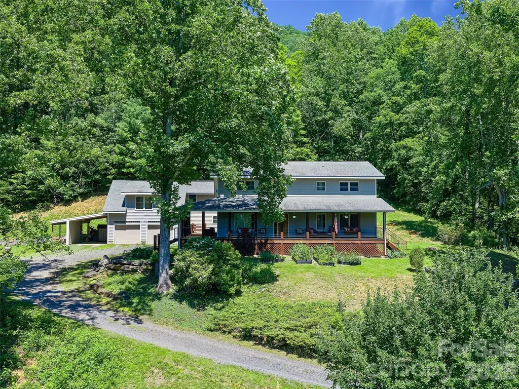 349 Spring Creek Road Bakersville NC 28705