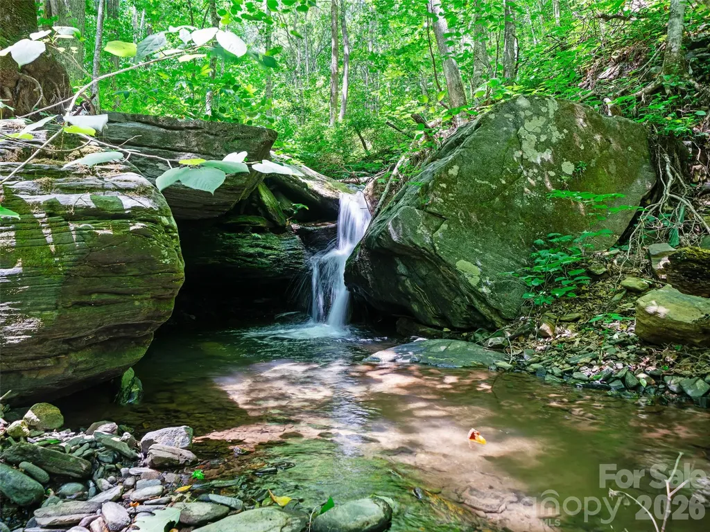 349 Spring Creek Road Bakersville NC 28705