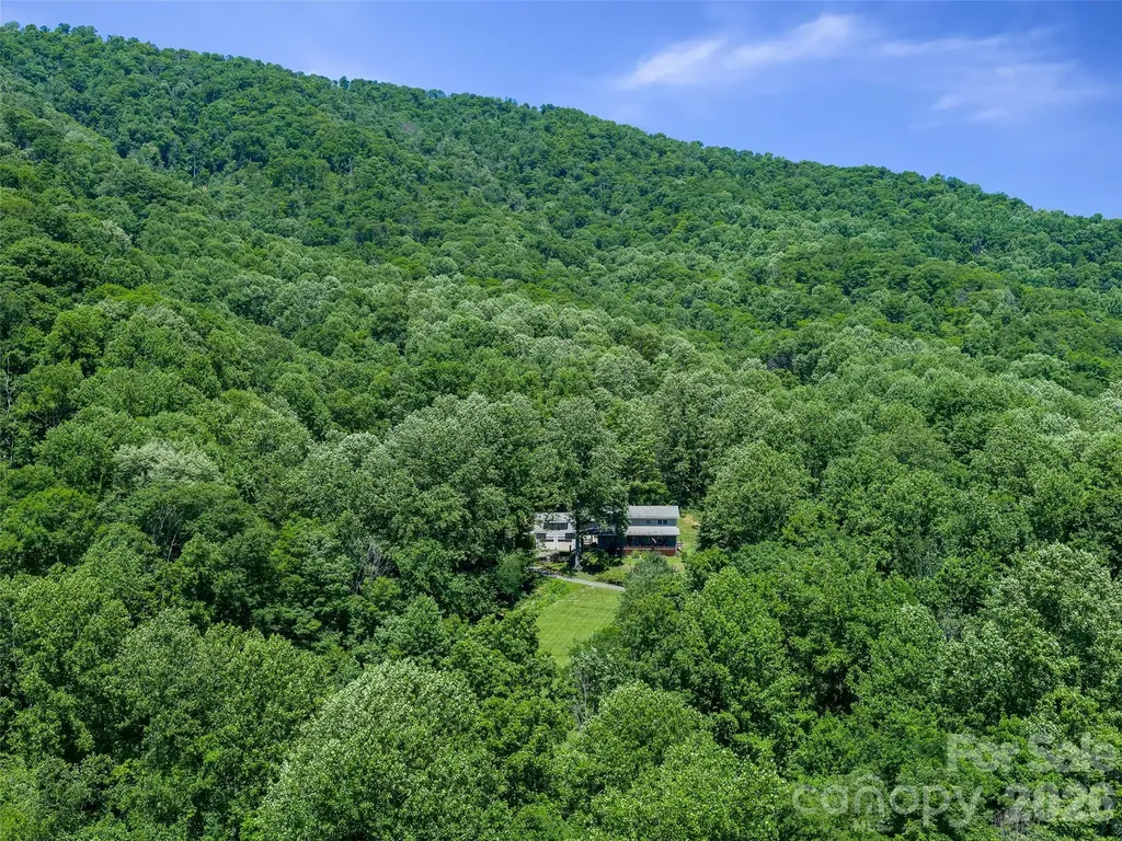 349 Spring Creek Road Bakersville NC 28705