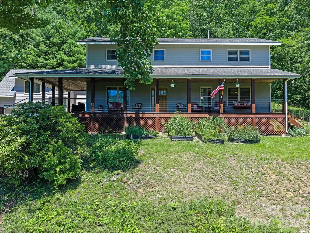 349 Spring Creek Road Bakersville NC 28705