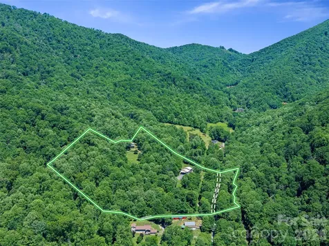 349 Spring Creek Road Bakersville NC 28705