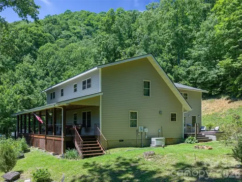 349 Spring Creek Road Bakersville NC 28705