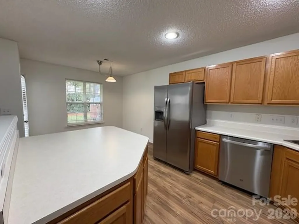 10049 University Park Lane Charlotte NC 28213