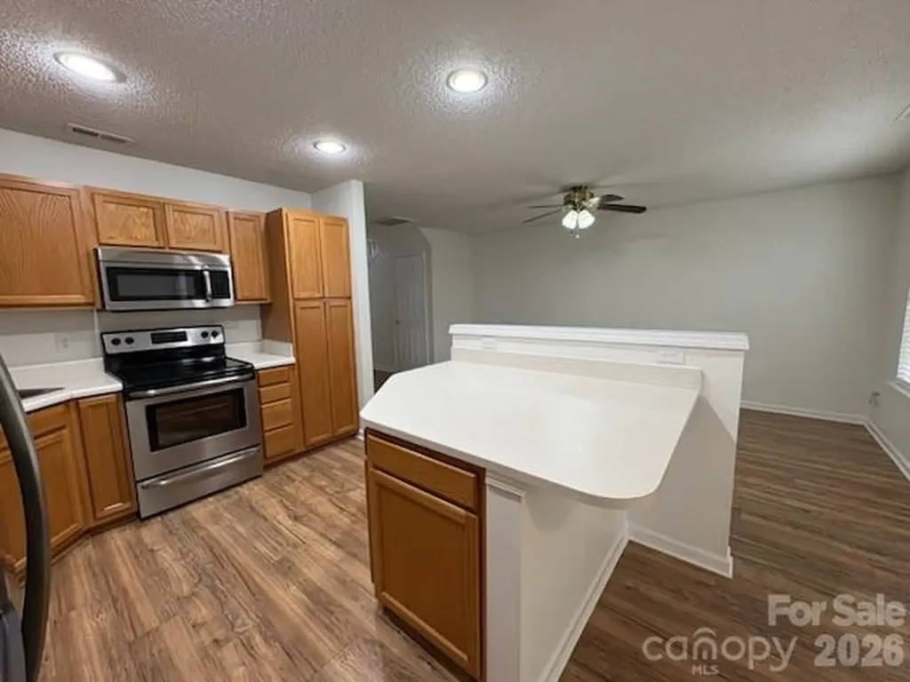 10049 University Park Lane Charlotte NC 28213
