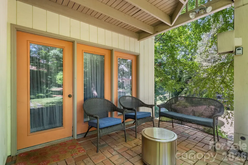 705 West Union Street Morganton NC 28655