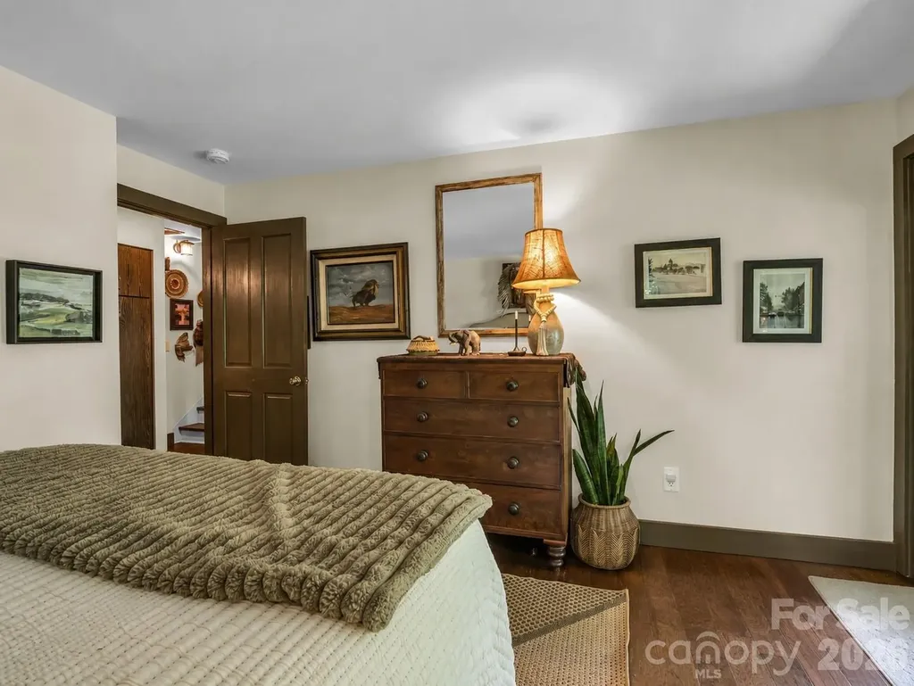 9390 East Fork Road Brevard NC 28712