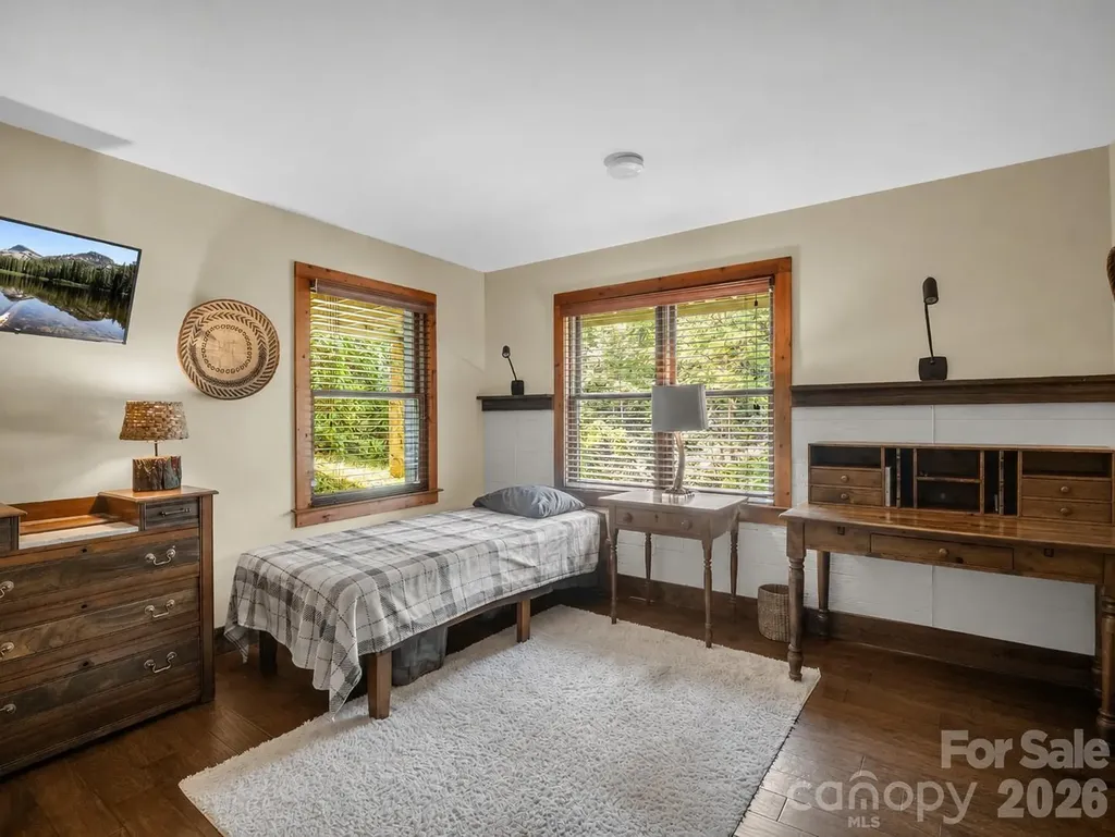 9390 East Fork Road Brevard NC 28712