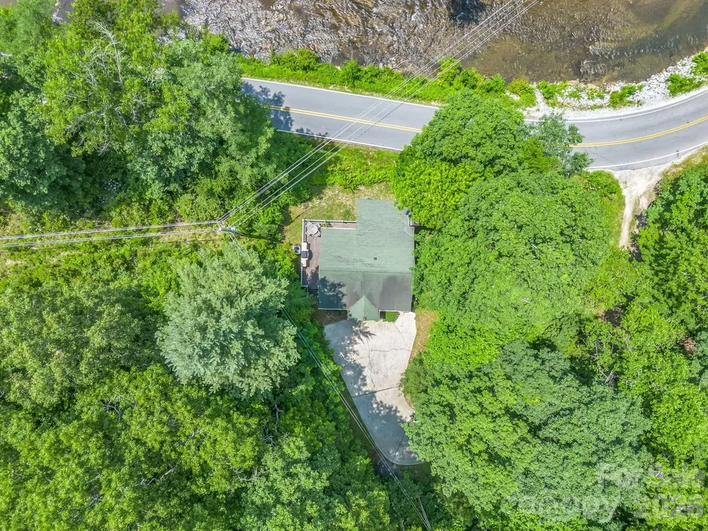 9390 East Fork Road Brevard NC 28712