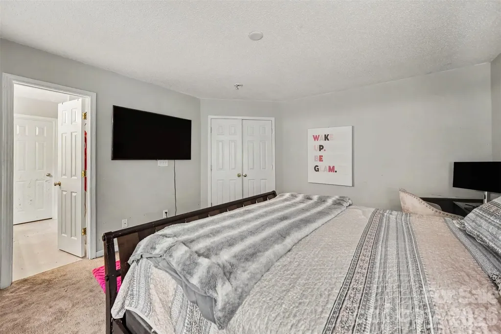 1529 Galesburg Street Charlotte NC 28216