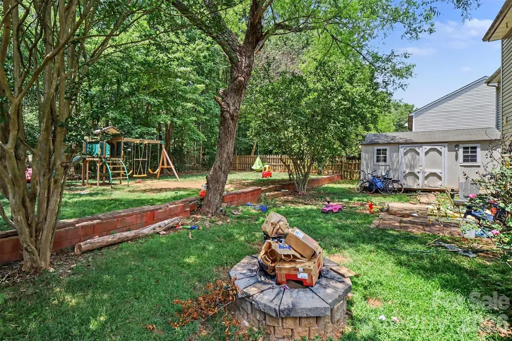 1529 Galesburg Street Charlotte NC 28216