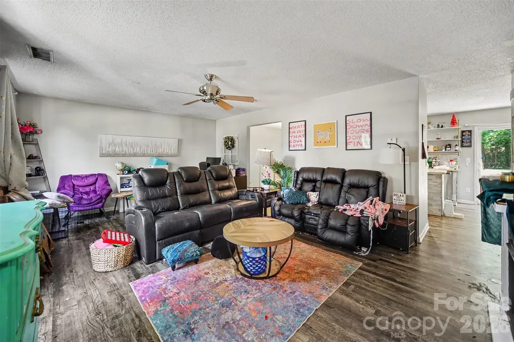 1529 Galesburg Street Charlotte NC 28216