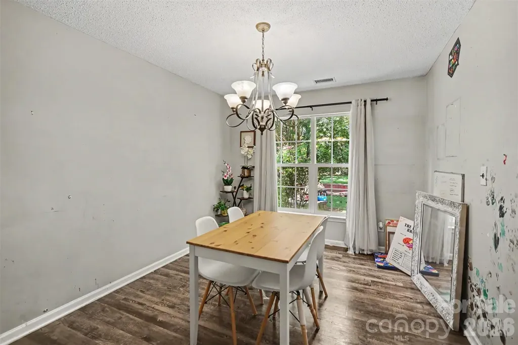 1529 Galesburg Street Charlotte NC 28216