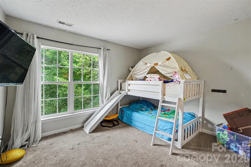 1529 Galesburg Street Charlotte NC 28216