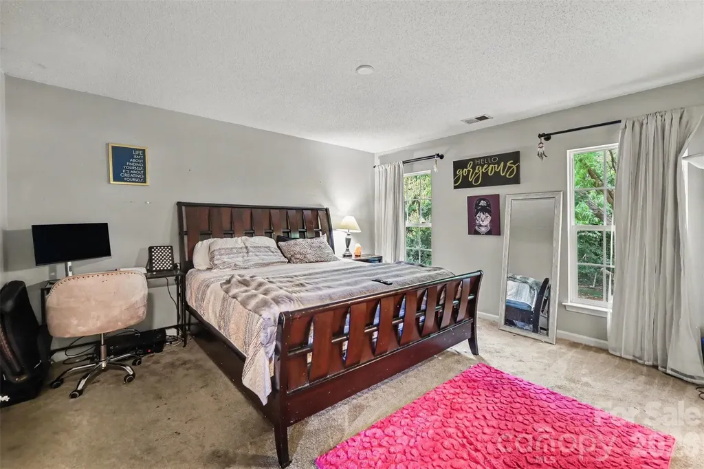 1529 Galesburg Street Charlotte NC 28216
