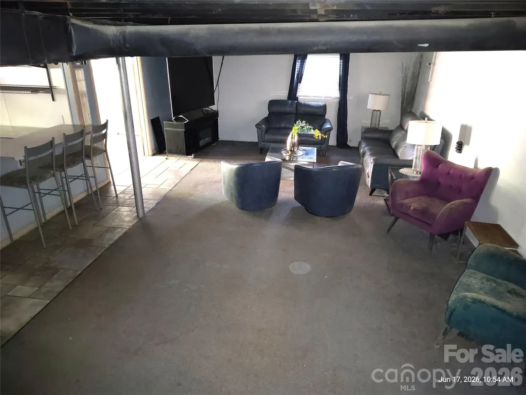 213 Lakeview Drive Harrisburg NC 28075