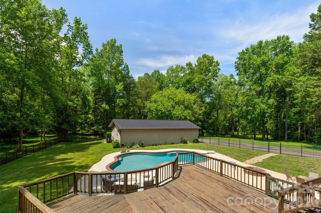 239 Hawks Prey Drive Mooresville NC 28115