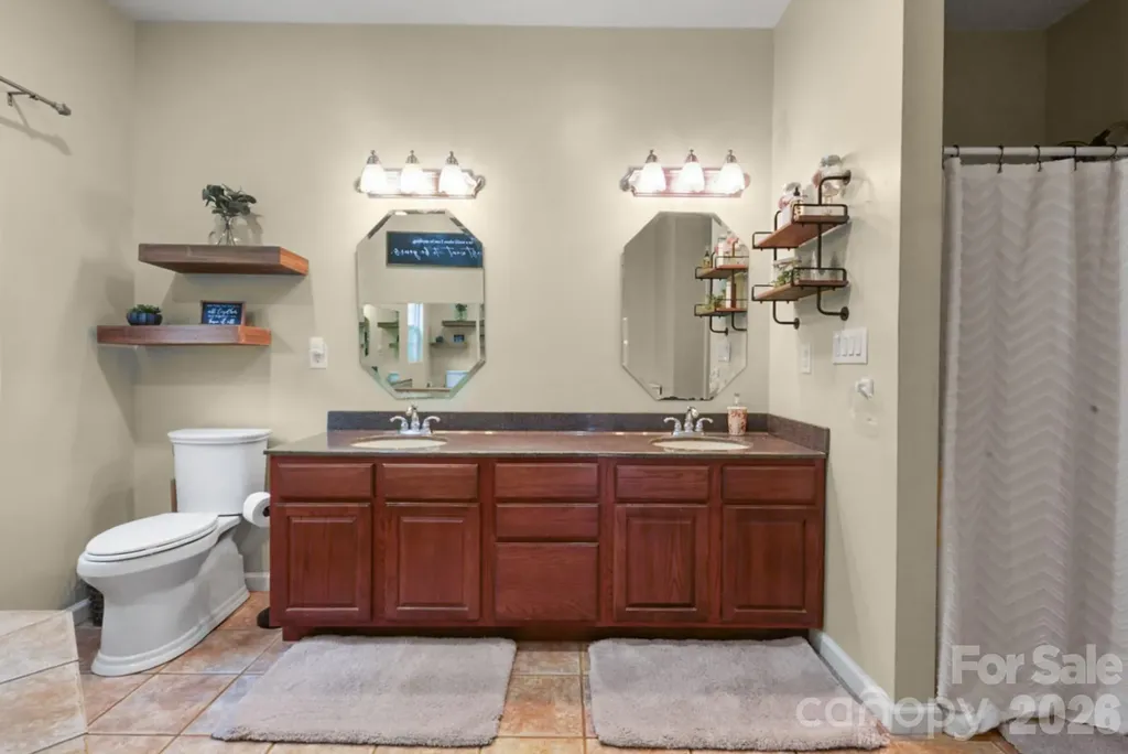 90 King Road Weaverville NC 28787