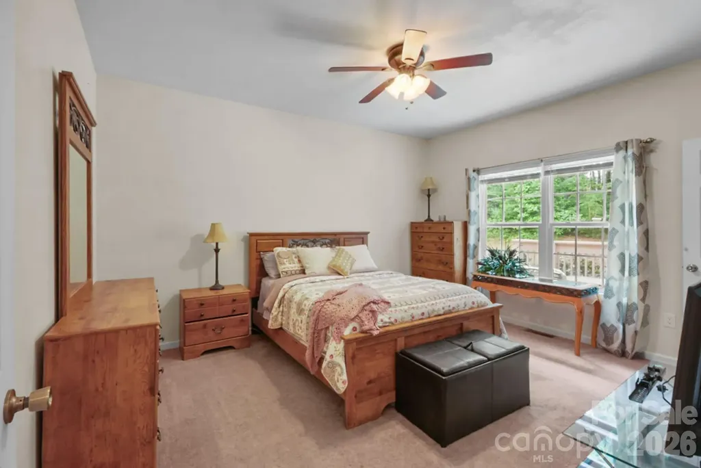 90 King Road Weaverville NC 28787