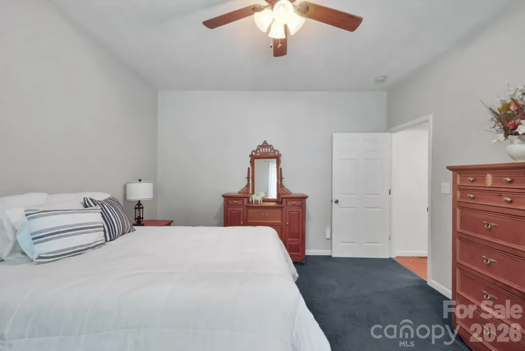 90 King Road Weaverville NC 28787