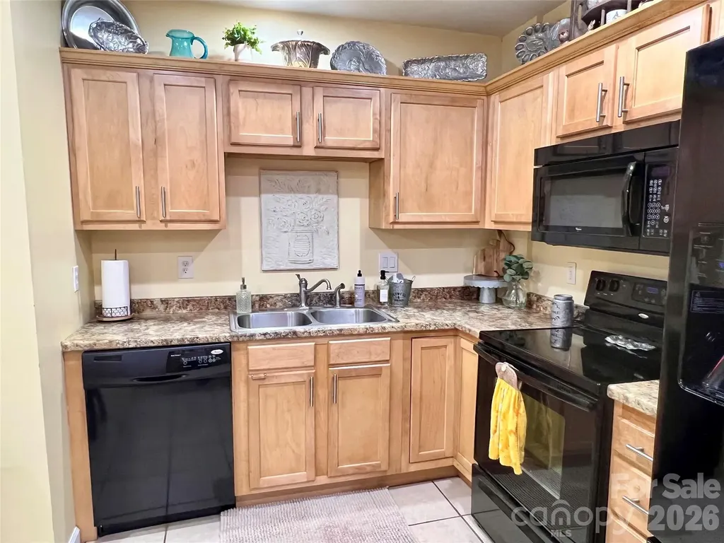 90 King Road Weaverville NC 28787