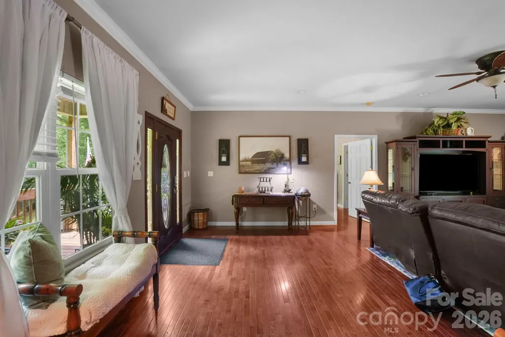 90 King Road Weaverville NC 28787