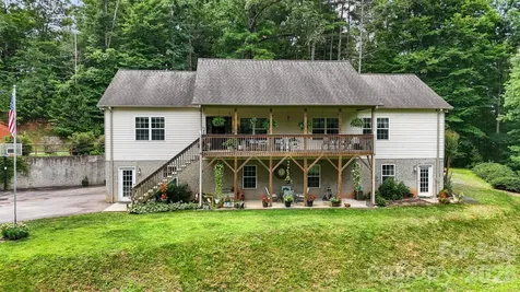 90 King Road Weaverville NC 28787