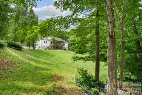90 King Road Weaverville NC 28787