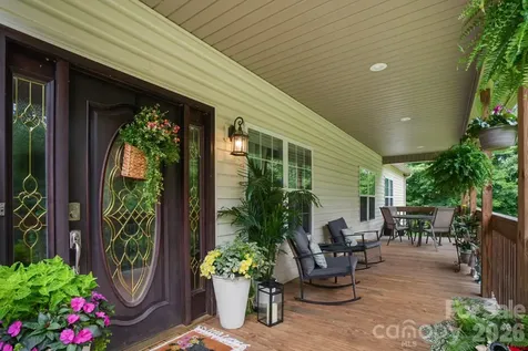 90 King Road Weaverville NC 28787