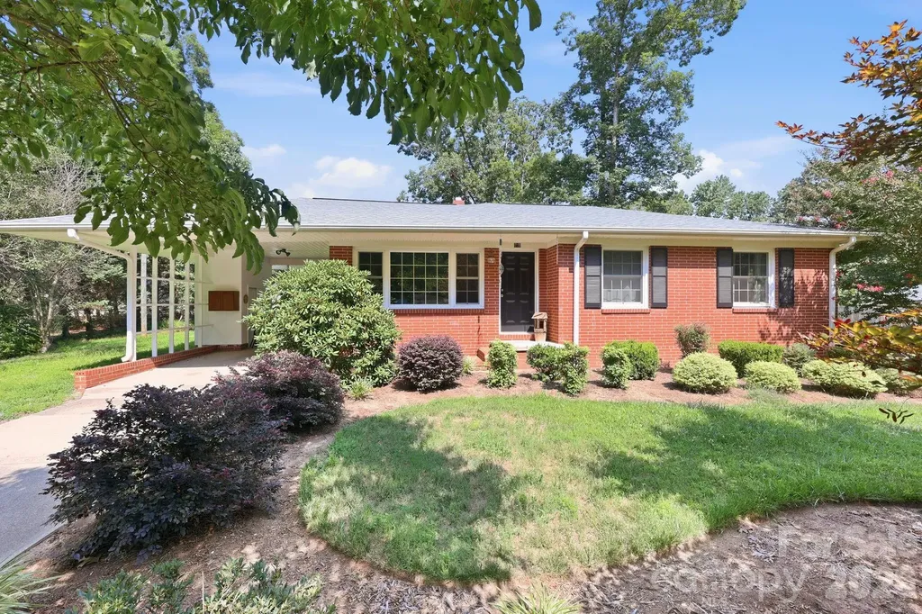 135 Cantiberry Drive Salisbury NC 28146