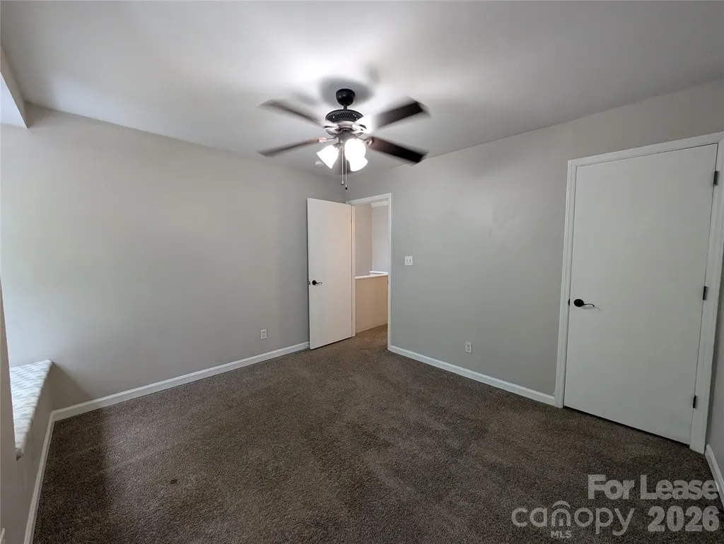 9111 Sharonbrook Drive Charlotte NC 28210