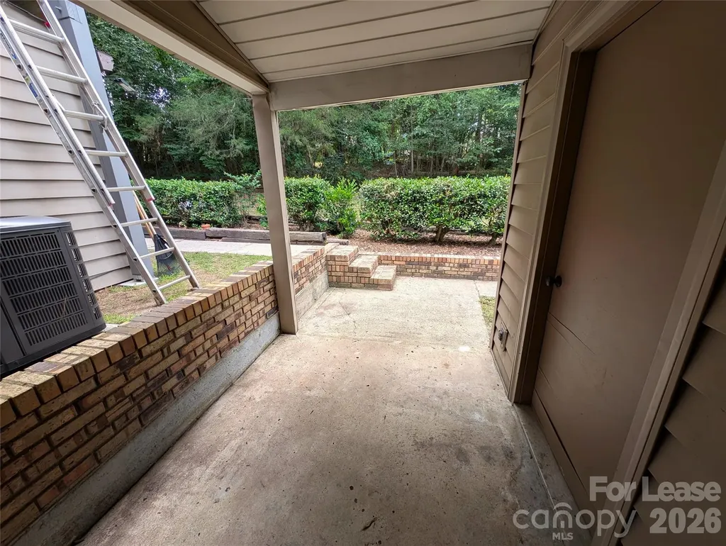 9111 Sharonbrook Drive Charlotte NC 28210