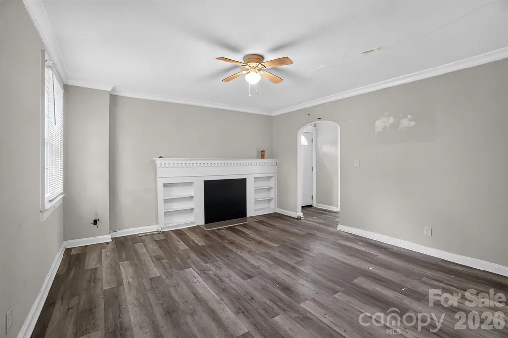 405 N Ransom Street Gastonia NC 28052