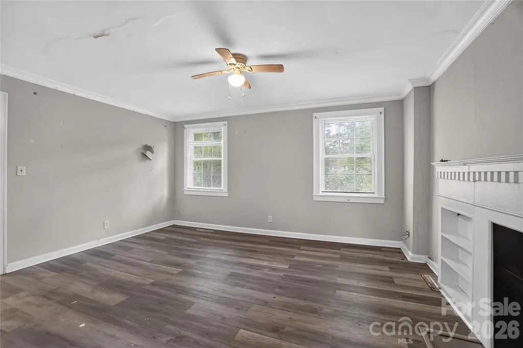 405 N Ransom Street Gastonia NC 28052