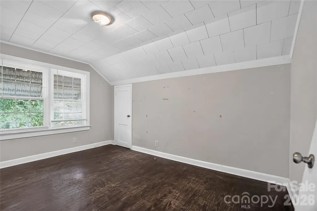 405 N Ransom Street Gastonia NC 28052
