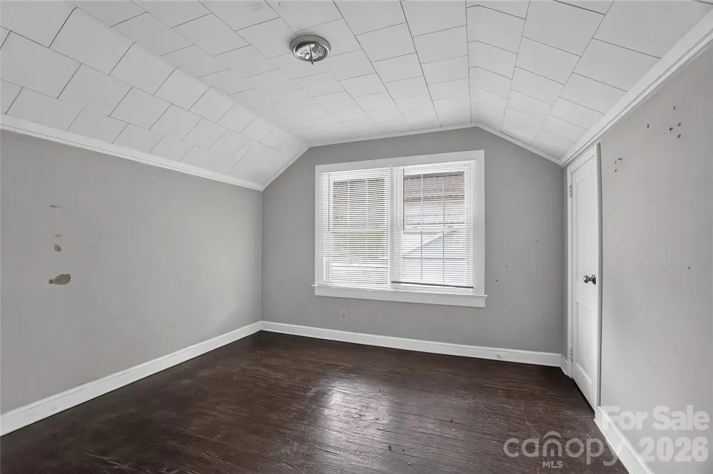 405 N Ransom Street Gastonia NC 28052