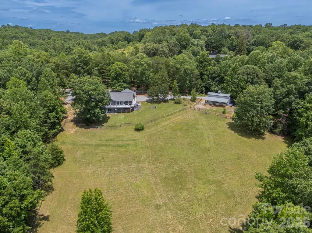 441 Lower Ridgeview Road Columbus NC 28722
