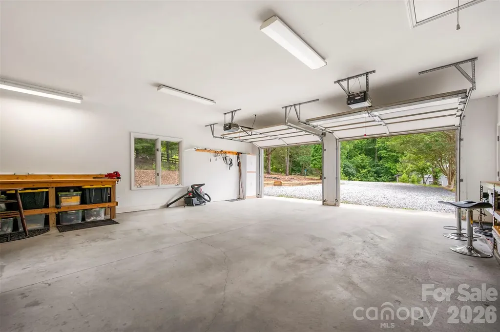 441 Lower Ridgeview Road Columbus NC 28722