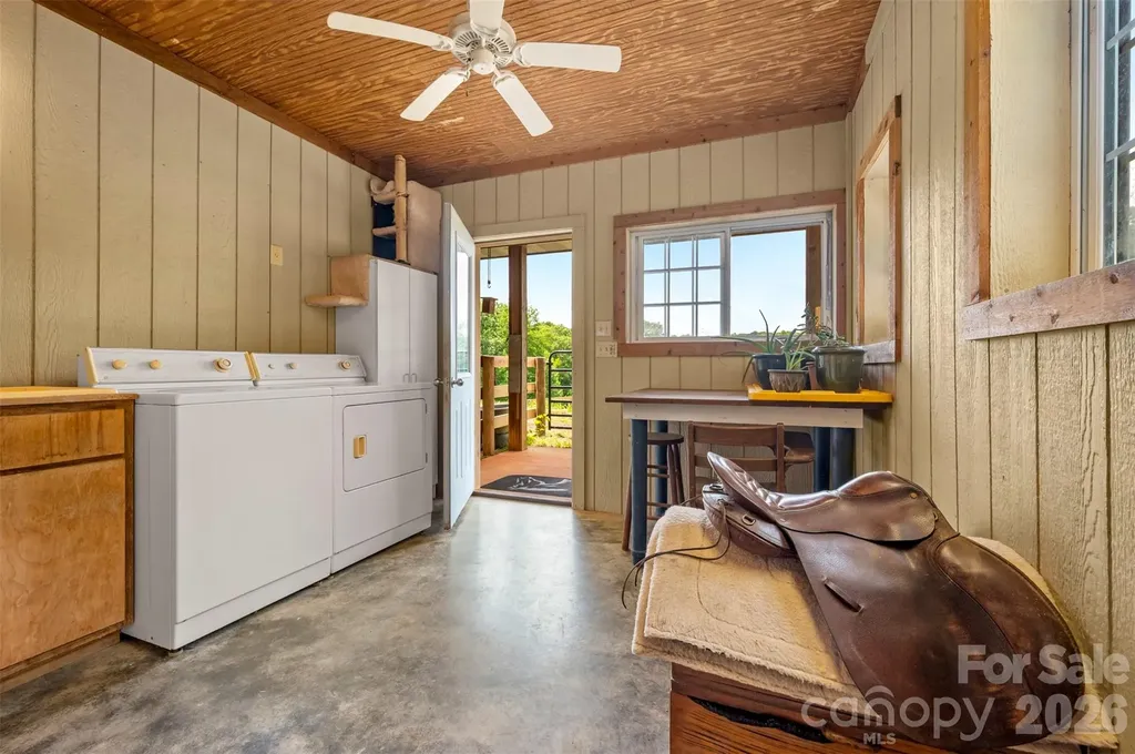441 Lower Ridgeview Road Columbus NC 28722