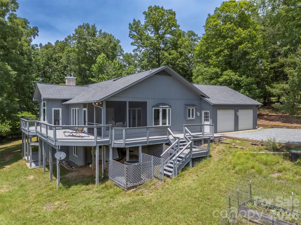 441 Lower Ridgeview Road Columbus NC 28722