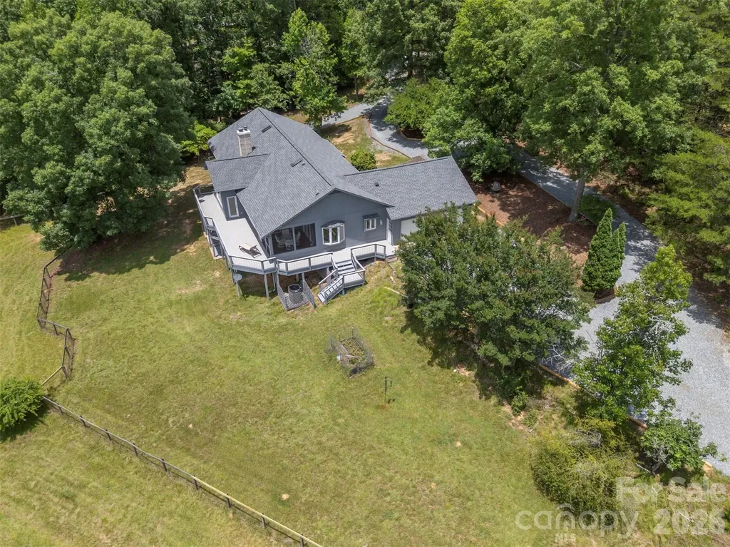 441 Lower Ridgeview Road Columbus NC 28722