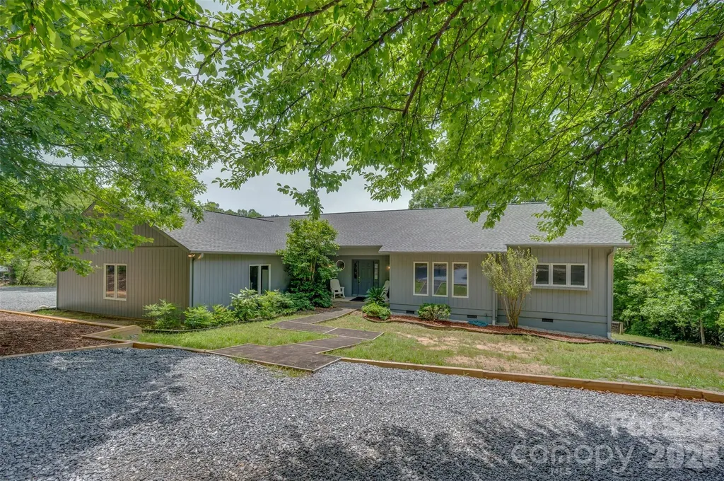 441 Lower Ridgeview Road Columbus NC 28722