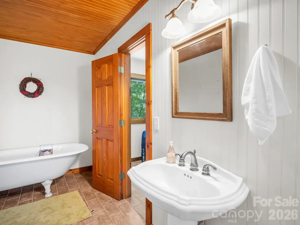 182 Antler Ridge Rosman NC 28772