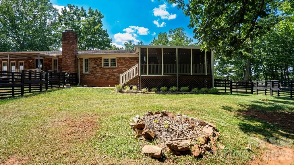 5374 N Nc 150 Highway Lincolnton NC 28092