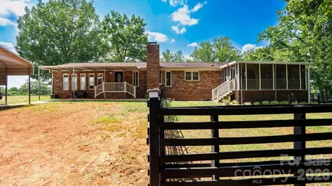 5374 N Nc 150 Highway Lincolnton NC 28092