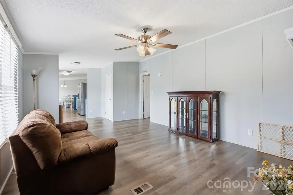 3642 Strollaway Lane Claremont NC 28610