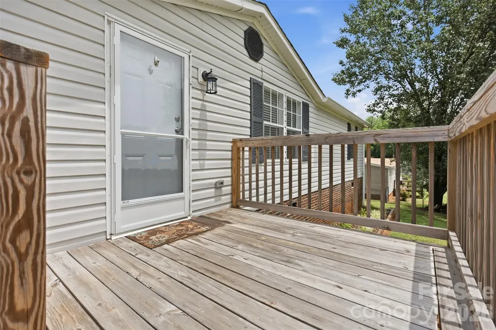 3642 Strollaway Lane Claremont NC 28610