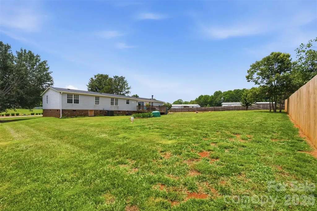 3642 Strollaway Lane Claremont NC 28610