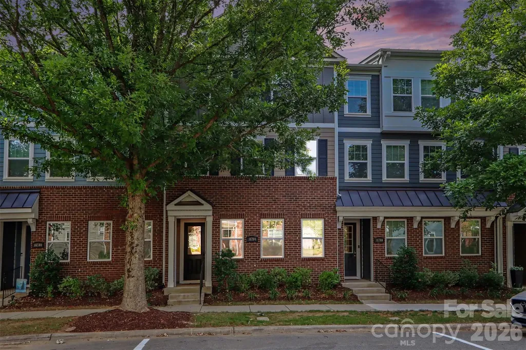 16704 Summers Walk Boulevard Davidson NC 28036