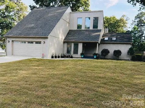496 17th Avenue Drive NE Hickory NC 28601