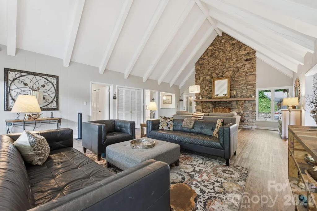 560 & 484 Winchester Creek Road Waynesville NC 28786
